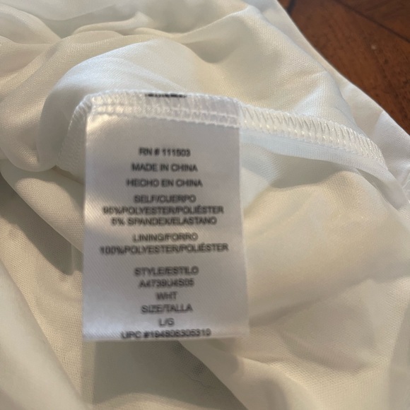 White eyelet skirt NWT size L - Picture 8 of 10